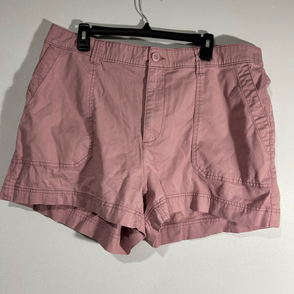 Old Navy Women's Pink Cargo Shorts